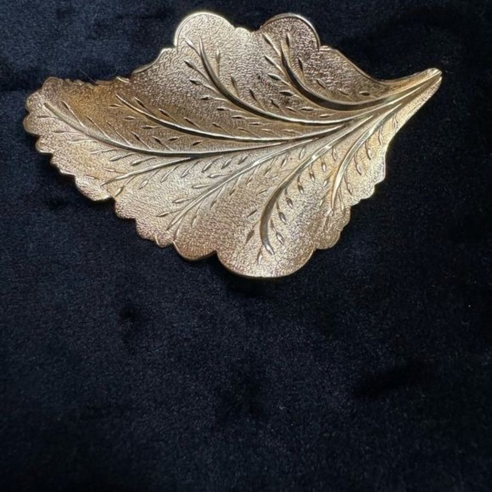 Vintage Giovanni Brooch